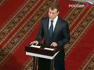 Кандидат в президенты Дмитрий Медведев, выступая перед членами РСПП в Краснодаре, привел в пример компании КНР, которые распространяются по миру