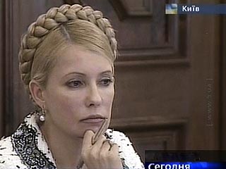 Тимошенко предъявила посреднику - швейцарскому трейдеру Rosukrenergo обвинение в том, что он не выполняет контрактных обязательств по поставкам