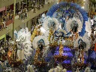 Грандиозным парадом победителей завершился Карнавал 2008 года в Рио-де-Жанейро