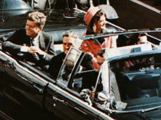 Одной из самых громких политических смертей XX века стало убийство президента США Джона Кеннеди в 1964 году