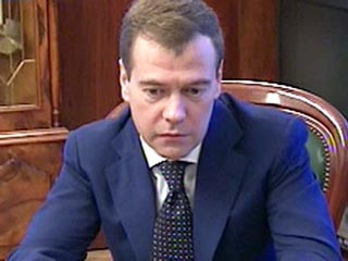 Медведев предлагает учредить в России орден родительской славы, оглядываясь на советское время