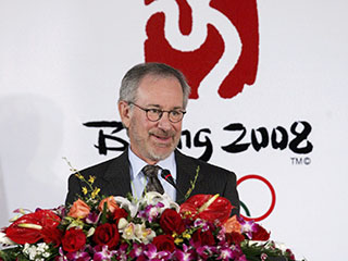 Китай выразил сожаление по поводу решения режиссера Стивена Спилберга покинуть пост консультанта по художественным вопросам летних Олимпийских игр в Пекине 2008 года