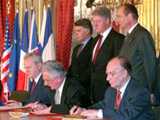 При загадочных обстоятельствах исчез оригинал Дейтонского мирного договора, который положил конец войне в Боснии и Герцеговине