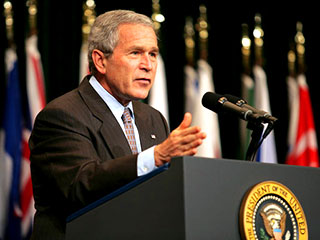 Президент США Джордж Буш отдал распоряжение о расширении экономических санкций против сирийских официальных лиц