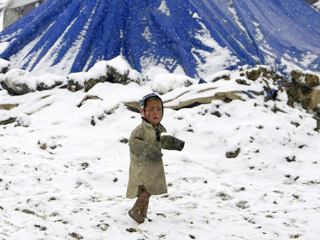 Жертвами суровых морозов в Афганистане начиная с конца декабря 2007 года стали уже 926 человек
