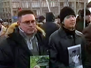 Оппозиция вышла в центр Москвы на митинг в защиту бывших руководителей ЮКОСа