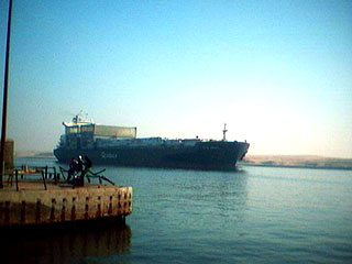 Египетские власти не подтвердили информацию об обнаружении торгового судна "Бадр-1", пропавшего более месяца назад в Красном море