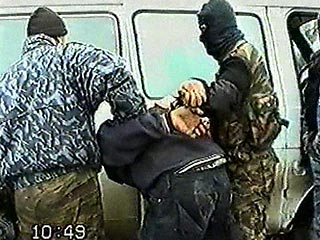 Шейхова задержали сотрудники МВД в Унцукульском районе Дагестана. Кроме того, что его везут в Махачкалу, других подробностей нет