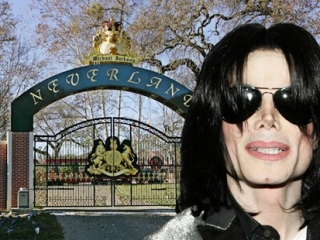 Поместье короля поп-музыки Майкла Джексона под Санта-Барбарой в Калифорнии, печально знаменитый Neverland, может быть продано с молотка за долги