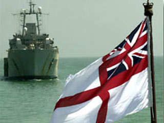 Королевский флот Великобритании занимается обучением экипажей для яхт богачей, в том числе Абрамовича