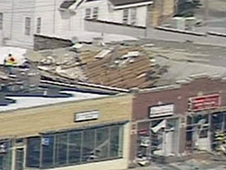 Мощный взрыв произошел сегодня в одном из торговых центров в американском городе Уокеган (штат Иллинойс)