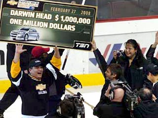 Канадский лесоруб стал миллионером на матче НХЛ