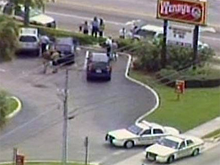 Два человека погибли, пятеро ранены в результате стрельбы в популярном фаст-фуд ресторане Wendy's в американском штате Флорида