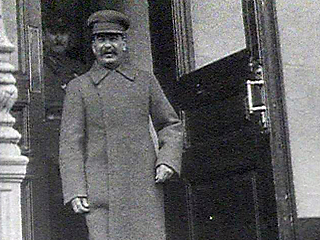 Соцопросы подтверждают: в Россию возвращается культ личности Сталина