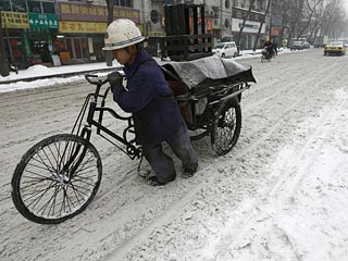 Гуйчжоу, расположенная в горном районе, - одна из наиболее пострадавших от аномальных холодов и сильнейших снегопадов, обрушившихся на Китай