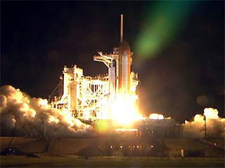 Американский шаттл Endeavour успешно стартовал во вторник к Международной космической станции (МКС) с космодрома на мысе Канаверал (штат Флорида)