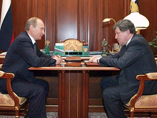 Путин пообещал Явлинскому разобраться в ситуации с арестованным лидером питерского "Яблока"  