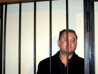 Арестованному лидеру петербургского отделения партии "Яблоко" Максиму Резнику запретили встречаться с его матерью Галиной Малиновской