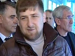 Президент Чечни Рамзан Кадыров разом избавился от оставшихся в республике беженцев, переименовав пункты временного размещения для вынужденных переселенцев в "общежития"