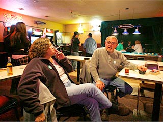 Чиновники американского штата Миннесота грозится принять меры против баров, придумавших остроумный способ обойти запрет на курение В том числе и бар The Rock (на фото)