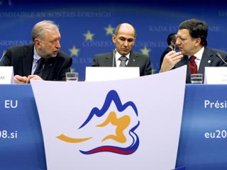 Проходящий в Брюсселе саммит Евросоюза формально поддержал в пятницу создание Средиземноморского союза между ЕС и не входящими в союз государствами Средиземноморья