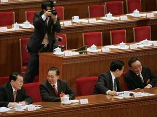 Всекитайское собрание народных представителей (парламент) сегодня переизбрало Вэнь Цзябао премьером Госсовета КНР на новый пятилетний срок