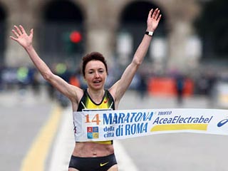 Россиянка Галина Богомолова стала победительницей 14-го марафона в столице Италии