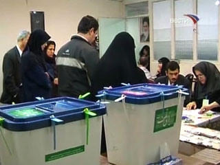 Консерваторы набирают больше половины мест на выборах в Иране