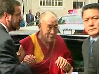 США считают, что Пекин "должен начать диалог с далай-ламой или его представителями с тем, чтобы были, наконец, урегулированы проблемы, связанные с Тибетом"