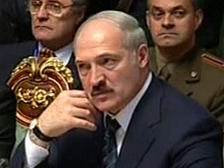 Президент Белоруссии Александр Лукашенко, которого прозвали "последним диктатором Европы", нашел способ преодолеть свой статус изгоя