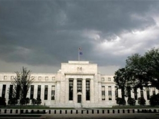 Федеральная резервная система США объявила о снижении учетной ставки межбанковского кредита в шестой раз: "Финансовые рынки испытывают серьезный стресс"