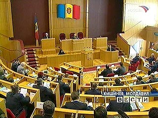 Парламент Молдавии принял отставку правительства