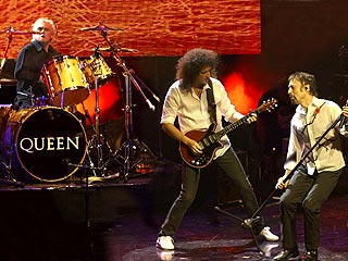 Легендарная рок-группа Queen в скором времени выпустит первый за 13 лет студийный альбом