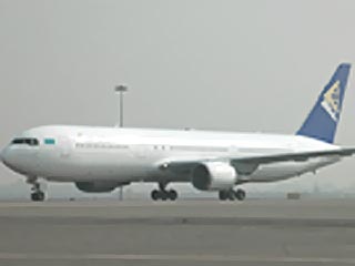 В Алма-Ате в самолете "Боинг-767-300" ищут взрывное устройство