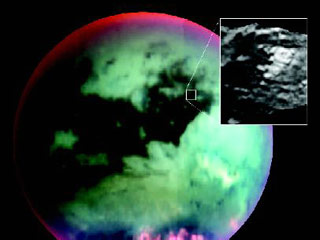 Крупнейший спутник Сатурна Титан содержит подземный океан, состоящий из воды и аммиака. К такому выводу пришли ученые, изучив данные о вращении Титана, собранные межпланетным зондом Cassini