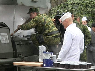 Эксперимент по введению элементов "шведского стола" проводится в войсках