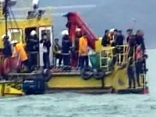 Спасатели начали работы по подъему украинского судна "Нафтогаз-67", затонувшего у берегов Сянгана (Гонконга)