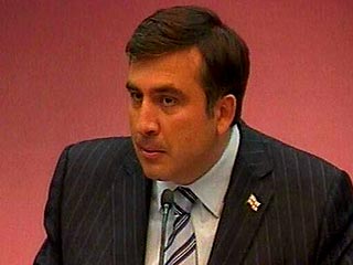 Президент Грузии Михаил Саакашвили заявил, что в ходе саммита НАТО рассчитывает убедить президента Владимира Путина в своей готовности работать с ним и следующим президентом России Дмитрием Медведевым для улучшения отношений между двумя странами