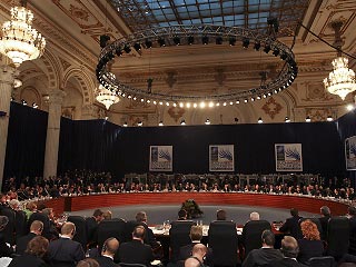 Саммит НАТО отложил присоединение к альянсу Грузии и Украины