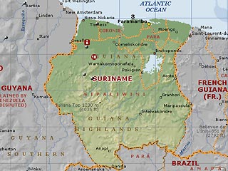 В латиноамериканской стране Суринам потерпел крушение самолет, принадлежащий авиакомпании Blue Wing Airlines