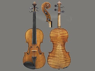 Уникальная скрипка Антонио Страдивари (1644-1737), известная под названием The Penny, будет продана на торгах, которые устраивает сегодня нью-йоркский аукционный дом Christie's