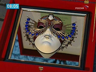 В Москве покажут шесть спектаклей-номинантов на театральную премию "Золотая маска". Зрители увидят постановки театров из Москвы, Санкт-Петербурга, Магнитогорска и Перм