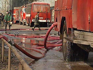 В Твери горит химзавод, его тушат все пожарные города 