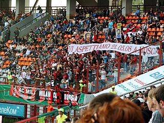 Фанаты "Милана" не хотят видеть Шевченко в своем клубе