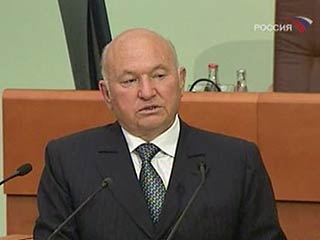 Мэр Москвы Юрий Лужков возможно станет председателем Совета Федерации