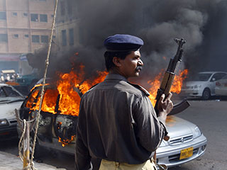 В результате уличных беспорядков в Пакистане погибли шесть человек