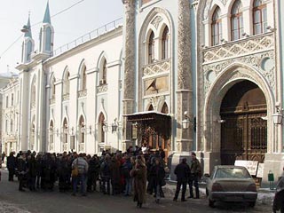 РГГУ согласился добровольно выехать из здания на Никольской, утверждает УФССП