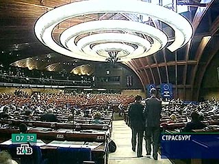 В Парламентской ассамблее Совета Европы (ПАСЕ) распространена декларация за подписью 25 парламентариев, предлагающая вывести российских миротворцев из зон грузино-абхазского и грузино-осетинского конфликтов