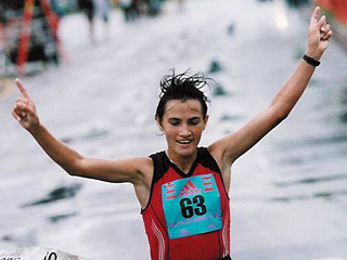 Алевтина Иванова второй год подряд выигрывает марафон в Нагано