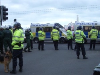 Британская полиция арестовала в аэропорту Heathrow двоих подозреваемых в причастности к террористической деятельности